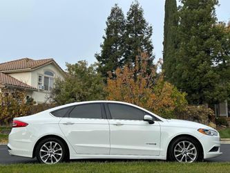2017 Ford Fusion Hybrid