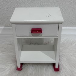 American Girl Doll Pleasant Company Molly Sweet Dreams Nightstand Bedside Table