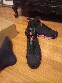 Jordan 6 salesman never worn size 8.5