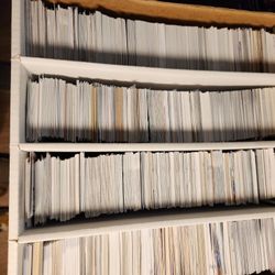 5000 CT. Mixed  Sports Cards