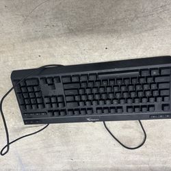 Gaming Keyboard RGB (Lights Up)