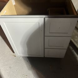 30 Inch Vanity With Top