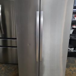 Whirlpool 25cu Ft Stainless Steel Side By Side Refrigerator 