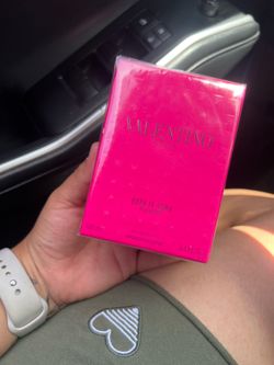 Valentino perfume