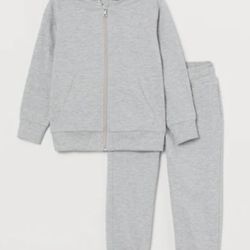 Boy’s H&M Grey cotton zip up hoodie and joggers set size 8/9 