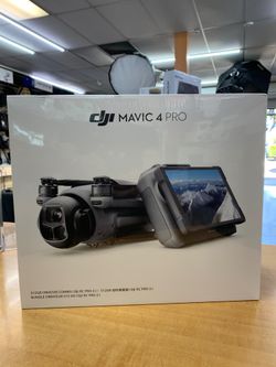 DJI Mavic 4 Pro Fly More Combo 