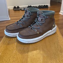 ALMOST NEW CONDITION HEY DUDES LEATHER BOOTS size 4Y