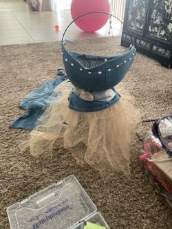 Custom made Mannequin Baskets