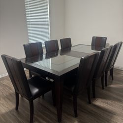 🪑 Elegant 10-Piece Dining Room Set – $1,200 OBO – Houston, TX 77066