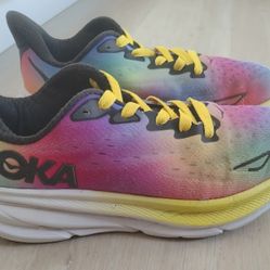 Genuine Clifton 9  Hokas $20 Great Shape