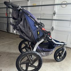 BOB Revolution SE Jogging Stroller - Low Use