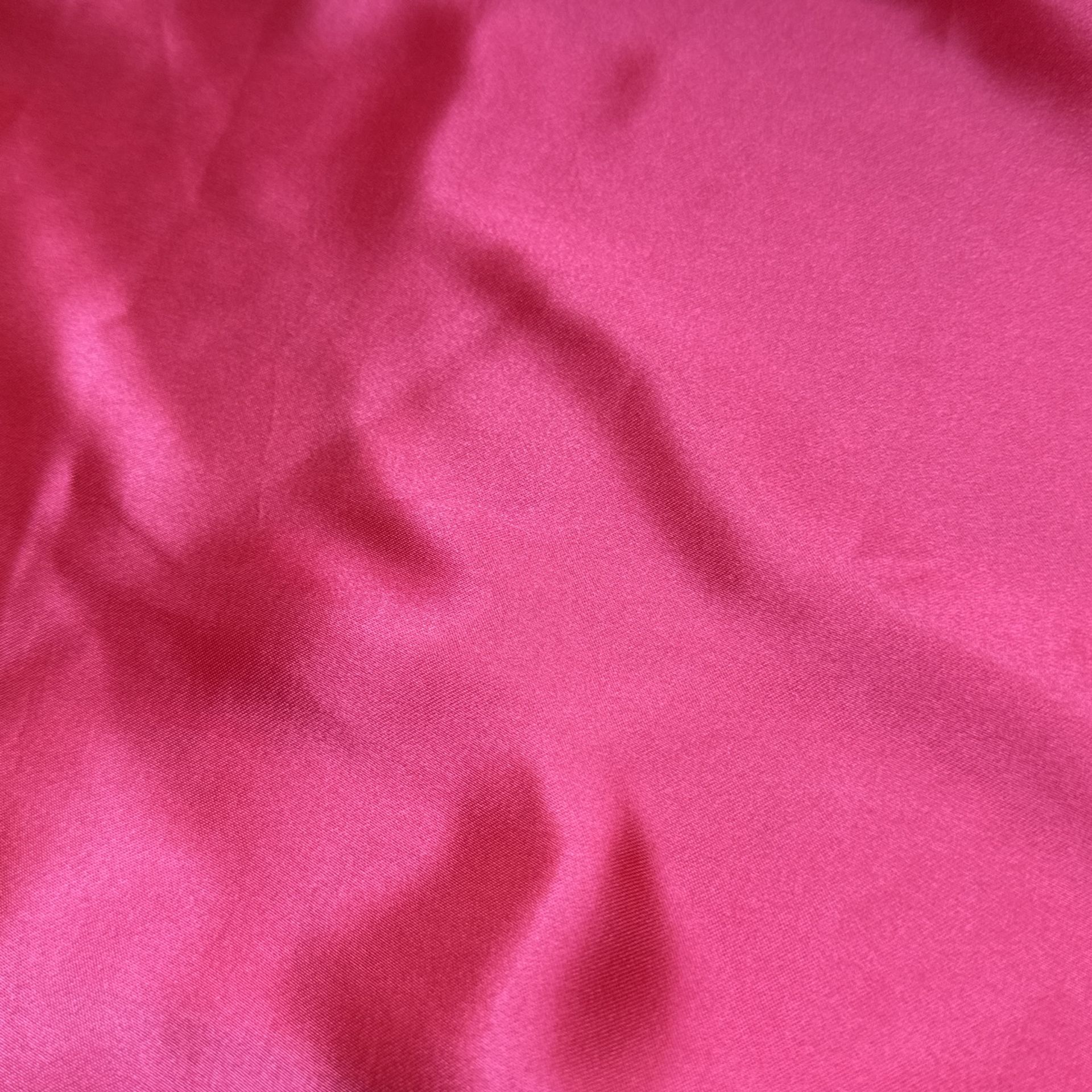 280 Coral Color Satin Dinner, Napkins. Great For Parties And Weddings.