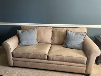 Pull out couch