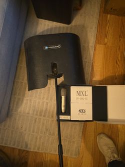 Microphone + Absorber, MXL V87 and Primacoustic VoxGuard VU