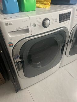 LG ELECTRIC WASHER  AND LG GAS DRYER