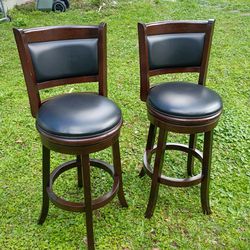 Wood bar stools