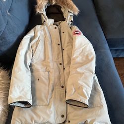 CANADA GOOSE COAT 