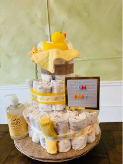 🧸 Custom Diaper Cakes & Diaper Bouquets  Unique handmade gifts for baby showers 👶💕