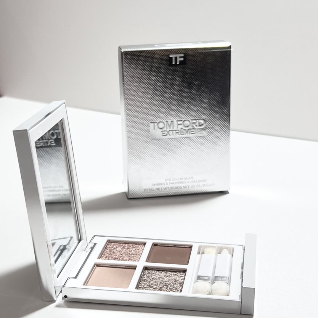 Silver Luxury 4-Color Eyeshadow Palette – New Sealed