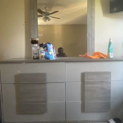 Dresser With Mirror 2 Nightstands 