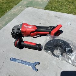 Milwaukee M18 Fuel Grinder 