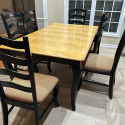Bassett Kitchen Table With 6 Chairs And 2 Bar Height Chairs