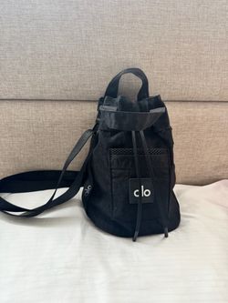 Alo bucket bag