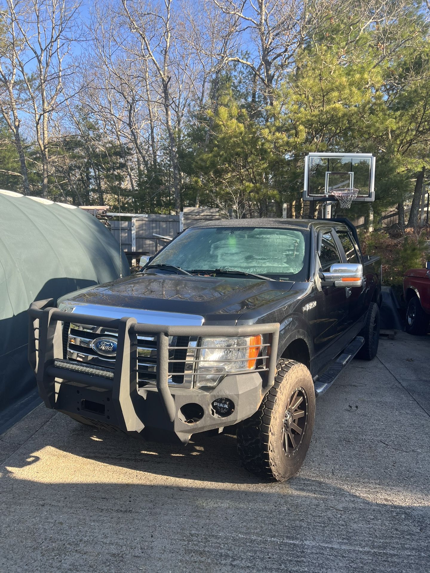 Ford 2009 F150 XLT Parts Truck Frame Has Rot That Can Be Repaired .