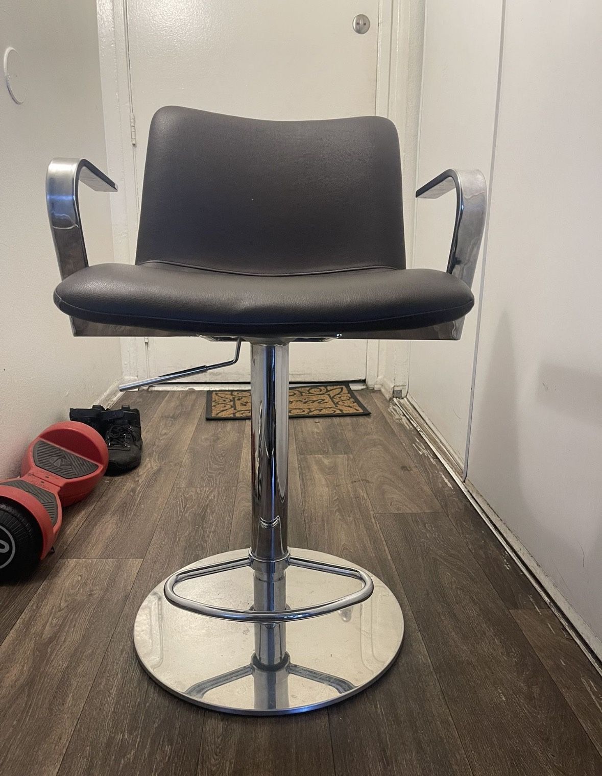 Elegant Chair