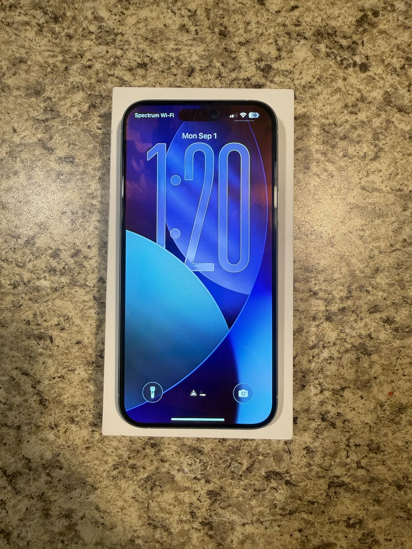 iPhone 15 plus 128 gigs Unlocked Price Is Firm!