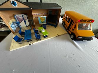 Playmobil take a long school with a school bus