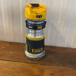 20V MAX XR Cordless Brushless Fixed Base Compact Router (Tool Only)