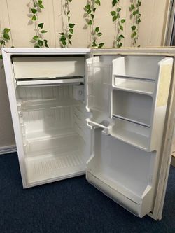 Small Personal Refrigerator 