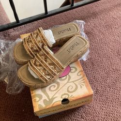 Mudd Sandals Size 7.5