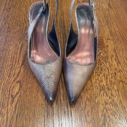 Anne Klein Size 8.5 Sling Back Heel