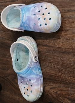 Girls Crocs