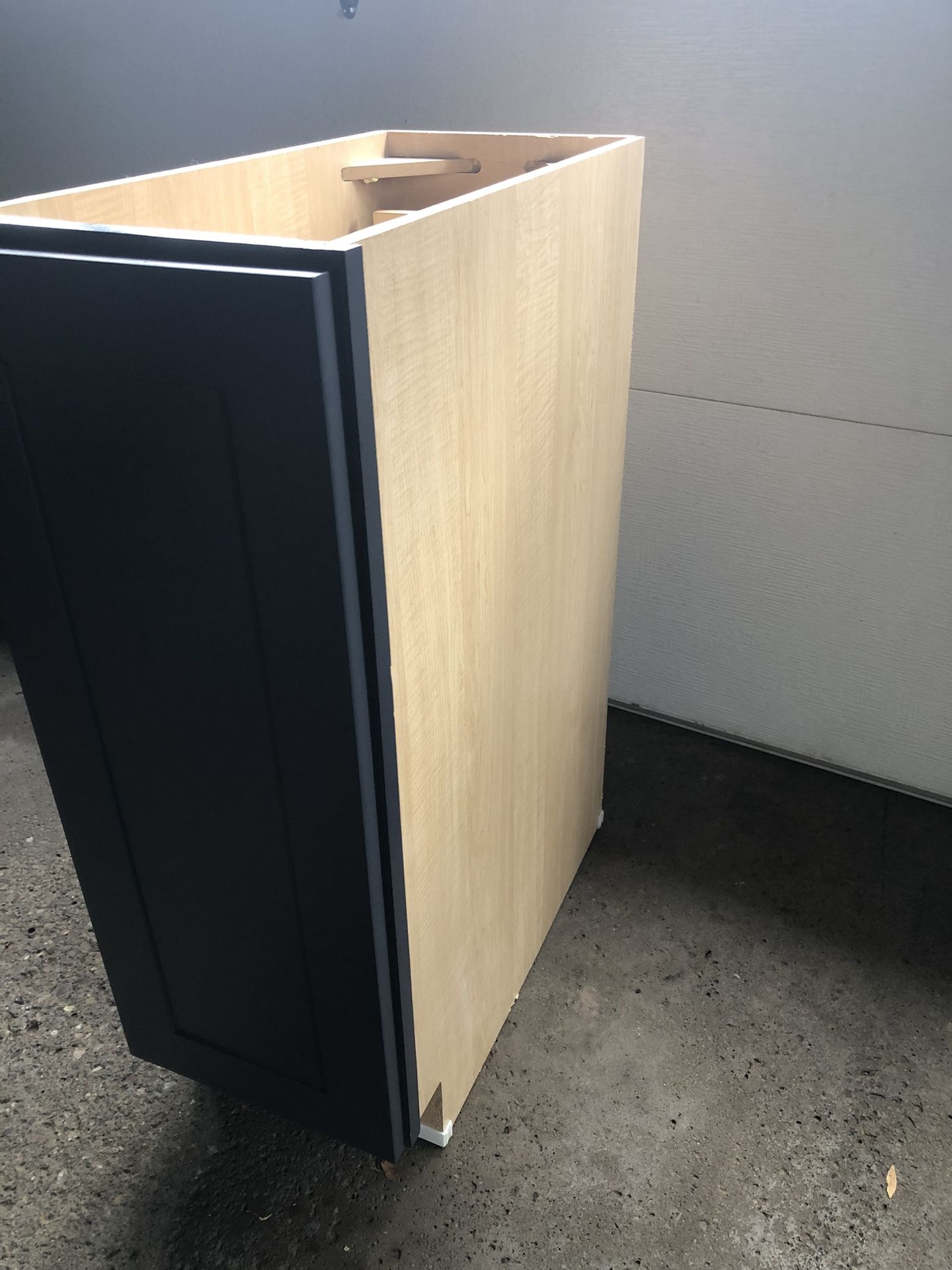 Base Cabinet