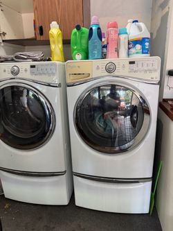 Washer and dryer whirlpool