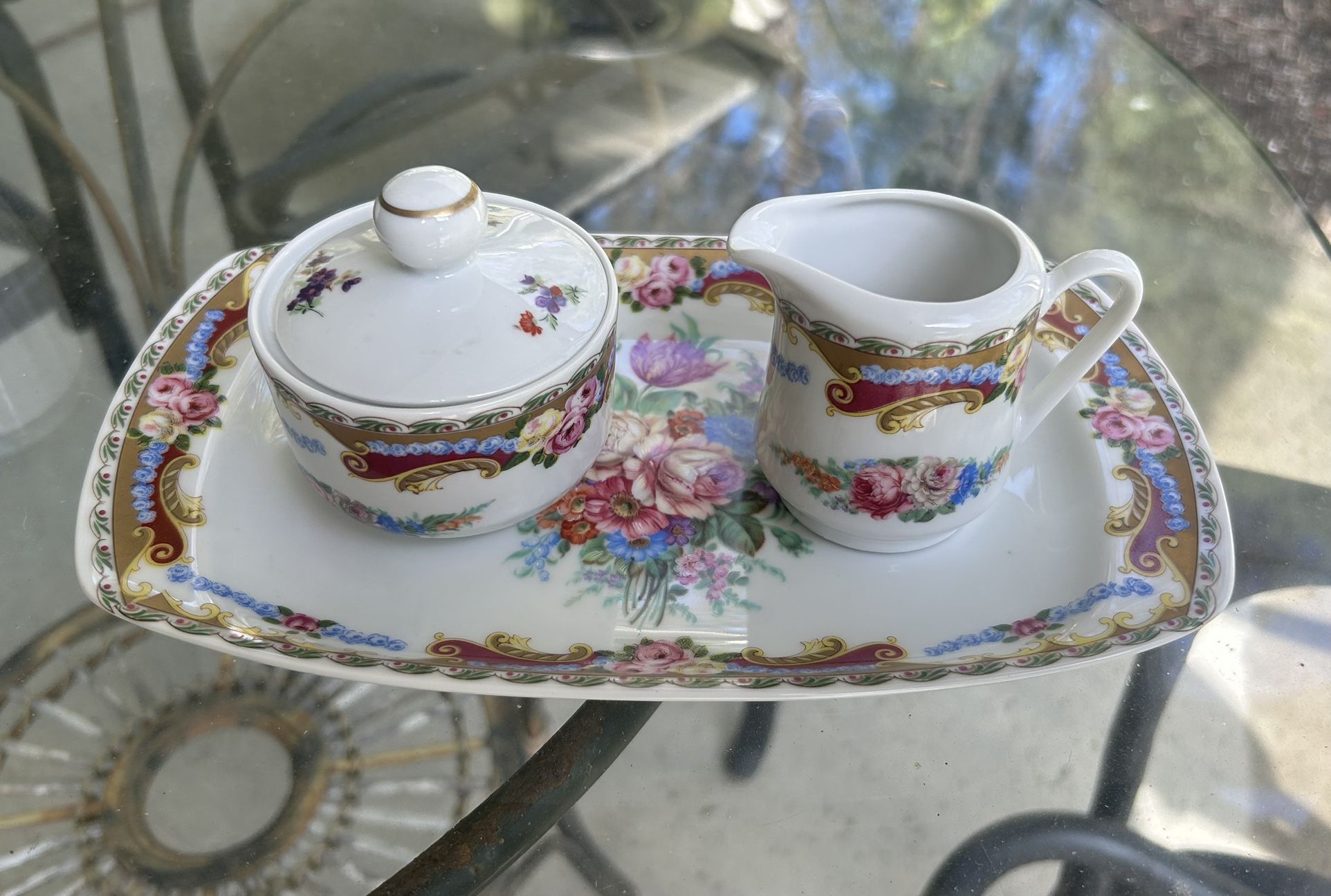 Sugar and Creamer Set