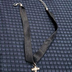Vintage 90s Silver Simple Cross Pendant and Black Silk Neck Ribbon Choker