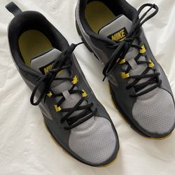 Nike Velocitrainer Men’s | Size 11.5 | Training Running Shoes | Gray/Black/Yellow | 554891-002
