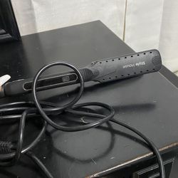 Stlye House Hair Straightener