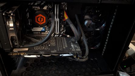 Gaming PC - Nvidia GTX 1080 and Zowie 1440 Monitor