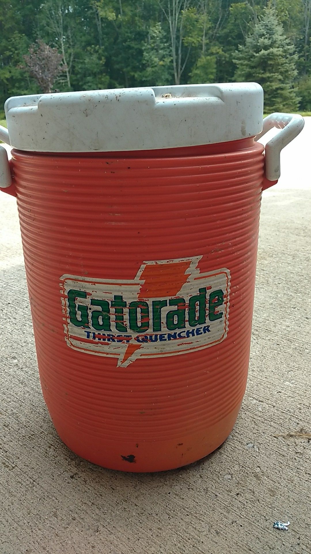 Gatorade 5 gallon water cooler /jug construction