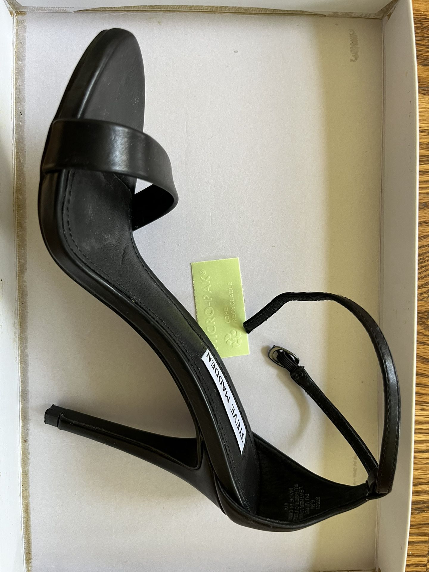 Ankle Strappy Heeled Sandal, Size 5.5