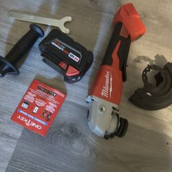 Griner Nuevo Con Pila Del 5 Brusheles