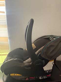 Baby car seat