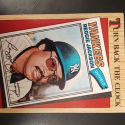 Reggie Jackson (Topps Baseball Card Collectable/#370). Hot Buy!!!