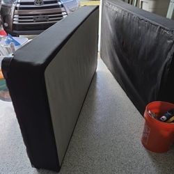 2 Twin Bed Box Springs Both $40