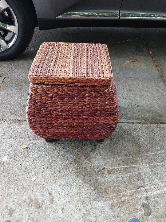 Hand-Woven Wicker Storage Ottoman
